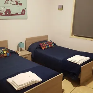 Etna Parking Pensión